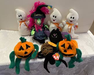 Gear up for Halloween with Beanie Babies
