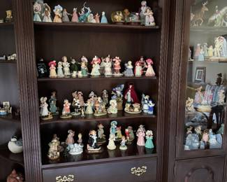 #40A - $180 - LEFT - Bookcase with three dawers 34Wx72Tx14D