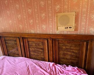 #55 - $650 - King size bed Oak SUITE Therapeutic soft mattress clean - 2 night stands 17x22x17 + dresser 72x30x19 & mirror + Tall chest 35x56Tx19