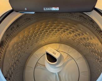 #25 - $300 - Whirpool washer BUY BOTH for $570