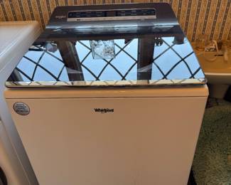 #25 - $300 - Whirpool washer BUY BOTH for $570