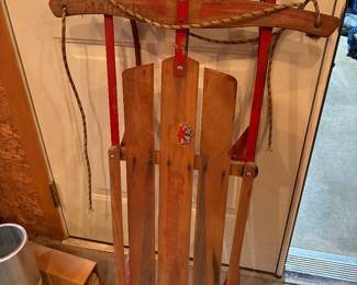 Vintage wooden sled. Excellent condition. 