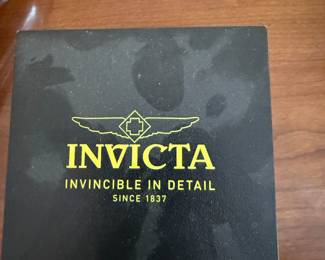 The watch of the hour at this sale…a trunk full of Invicta watches and a huge bin of original cases for them