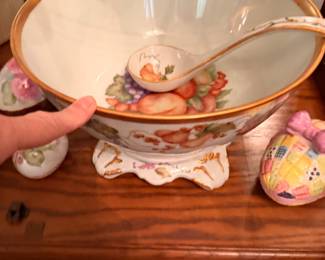 I have NEVER seen a hand painted PUNCH BOWL & Laddle!!!