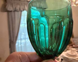 Green goblet set