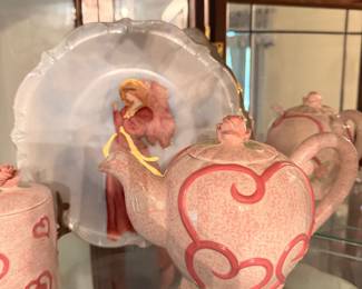 Fun heart covered teapot set!