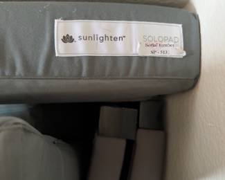 The Sunlighten Solo Dome Sauna is a portable, single-person lie-down infrared sauna that uses patented SoloCarbon heating technology to warm your body directly instead of heating the air.