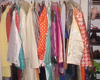 4 Clothes 8j