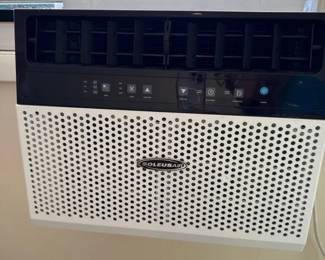 Soleus Air Saddle Window Air Conditioner