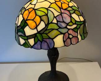Tiffany Style Table Lamp