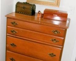 CHEST MIRROR