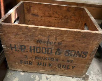 Lot 12: Vintage wooden milk crate