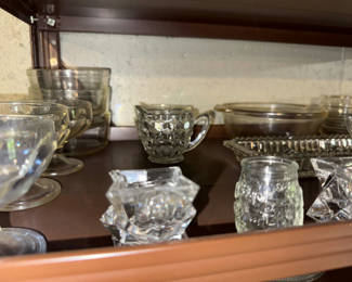 Lot 208: Assorted glassware and crystal items