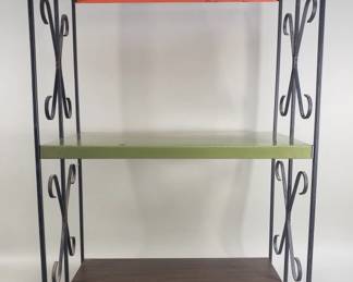 259 Lot 116 1950s metal shelf