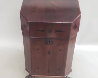 083 Lot 404 Antique George III style mahogany inlaid knife box