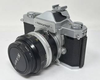 181 Lot 147 Vintage Nikkormat Nikon camera