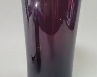 551 Lot 426 Hand blown amethyst glass vase