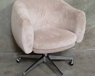 171 Lot 162 Mix and Home Co., LTD upholstered office chair