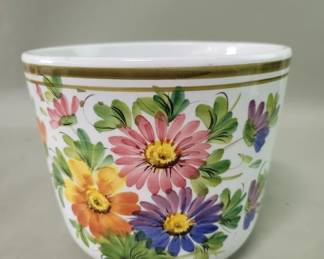 517 Lot 407 Italian ceramic planter