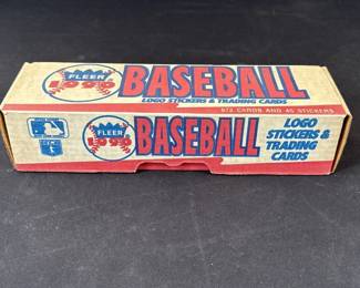 396 Lot 328h 1990 Fleer baseball card set