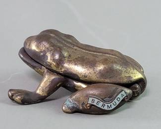 566 Lot 438 Vintage brass frog trinket box