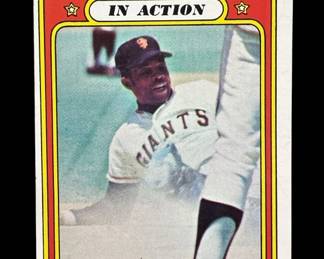 559 Lot 431h 1972 Topps Willie Mays In Action baseball card