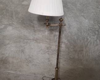 317 Lot 239 Vintage Stiffel style brass swinging arm floor