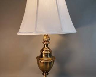 191 Lot 61 Vintage brass Stiffel eternal flame table lamp