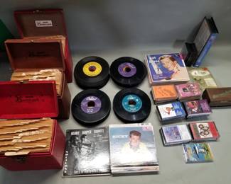 430 Lot 351 Group of vintage vinyl 45s and cassette tapes