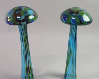 629 Lot 612 Pair of hand blown art glass mushrooms figures