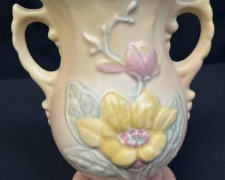 609 Lot 510h Vintage Hull Art pottery double handle floral vase