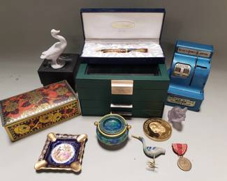 399 Lot 330 Box of miscellaneous, Lladro goose, Limoges
