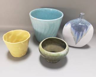 588 Lot 462 Group of pottery,vase, planter, Alamo pottery,