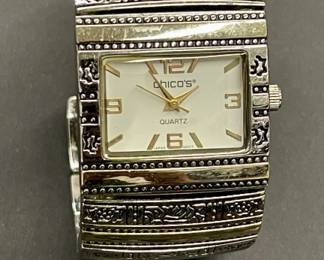 611 Lot 555h Vintage Chico stainless steel cuff watch