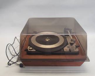 071 Lot 458 Vintage Dual 1019 turntable