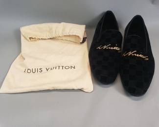 058 Lot 297 Louis Vuitton shoes