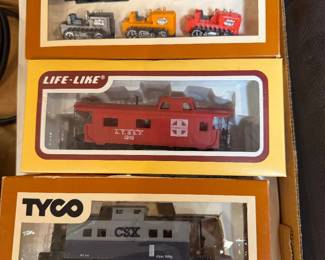 Tyco HO train cars and Life Like