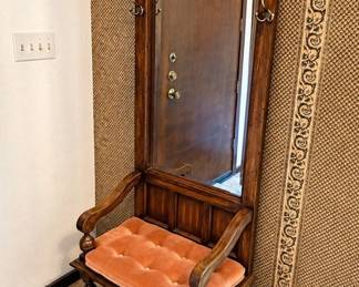an ulaski Furniture Mirrored Hall Tree with Upholstered Seat