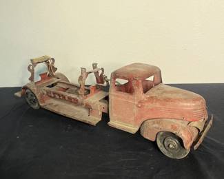 c Vintage Red Metal Toy Tow Truck with Classic Detailing