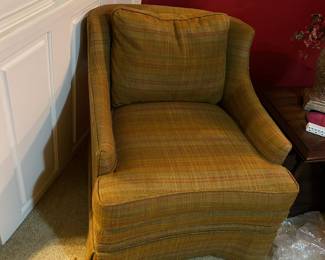 #008 North Hickory Furniture - Laurel Collection Upholstered Chair w/button Back and Loose Cushion $30.00