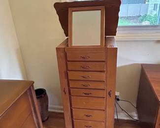 #002 jewelry chest w 8 drawers 2 side doors and flip top 12x15x41 $75.00