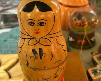 #090 Russian vintage nesting 5 dolls6" tall $20.00