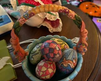 #086 Jim Shore easter basket with 5 eggs $20.00