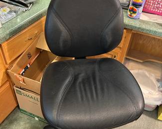 #059 Pleather desk chair $30.00