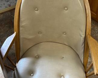 #015 Laminate Table w/4 rolling Chairs and 1 leaf - 42-60x42x29 $125.00