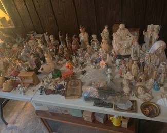 Assorted Nick knacks 