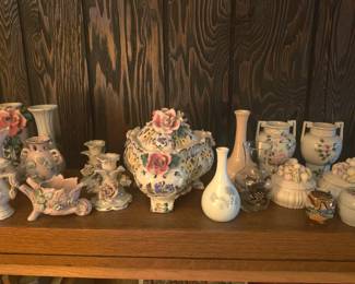 Italian Capodimonte porcelain tureen or centerpiece