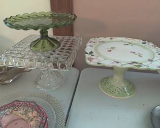 Footed cake stands