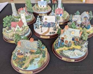 SM137Thomas Kinkade Miniature Light Up Houses