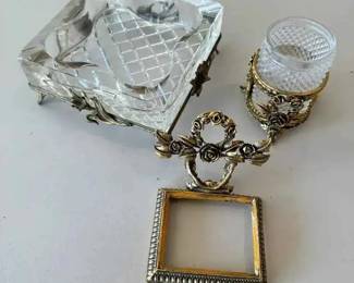 SM329Vintage Hollywood Regencystyle Vanity Pieces